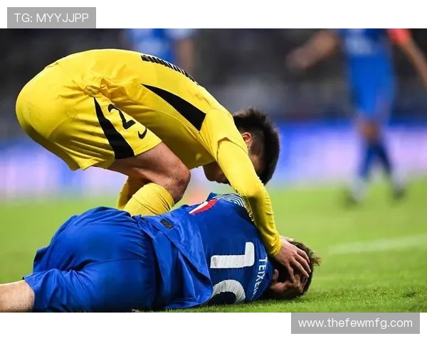 申花防守稳固,但进攻效率不足致领先优势难以扩大 申花防守稳固,但进攻效率不足致领先优势难以扩大