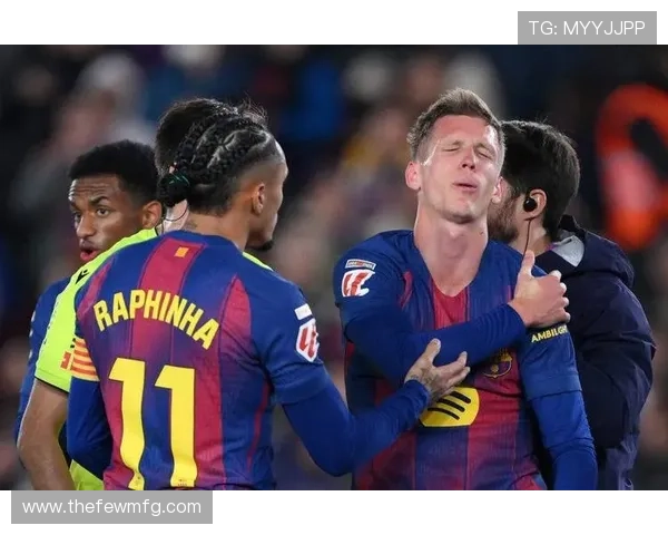 巴萨中场连接断层致节奏问题，攻防转换效率受限