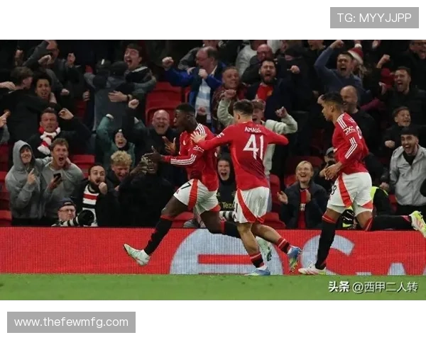 曼联表面呈现进步迹象,实则核心问题未解,赛季走势仍存隐忧 曼联表面呈现进步迹象,实则核心问题未解,赛季走势仍存隐忧